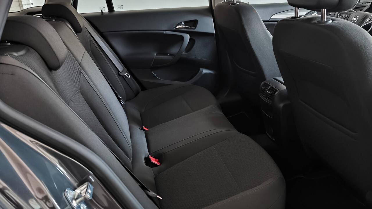 Opel Insignia 2.0 CDTI 140CV Ecopower Sports Tourer Cosmo Business