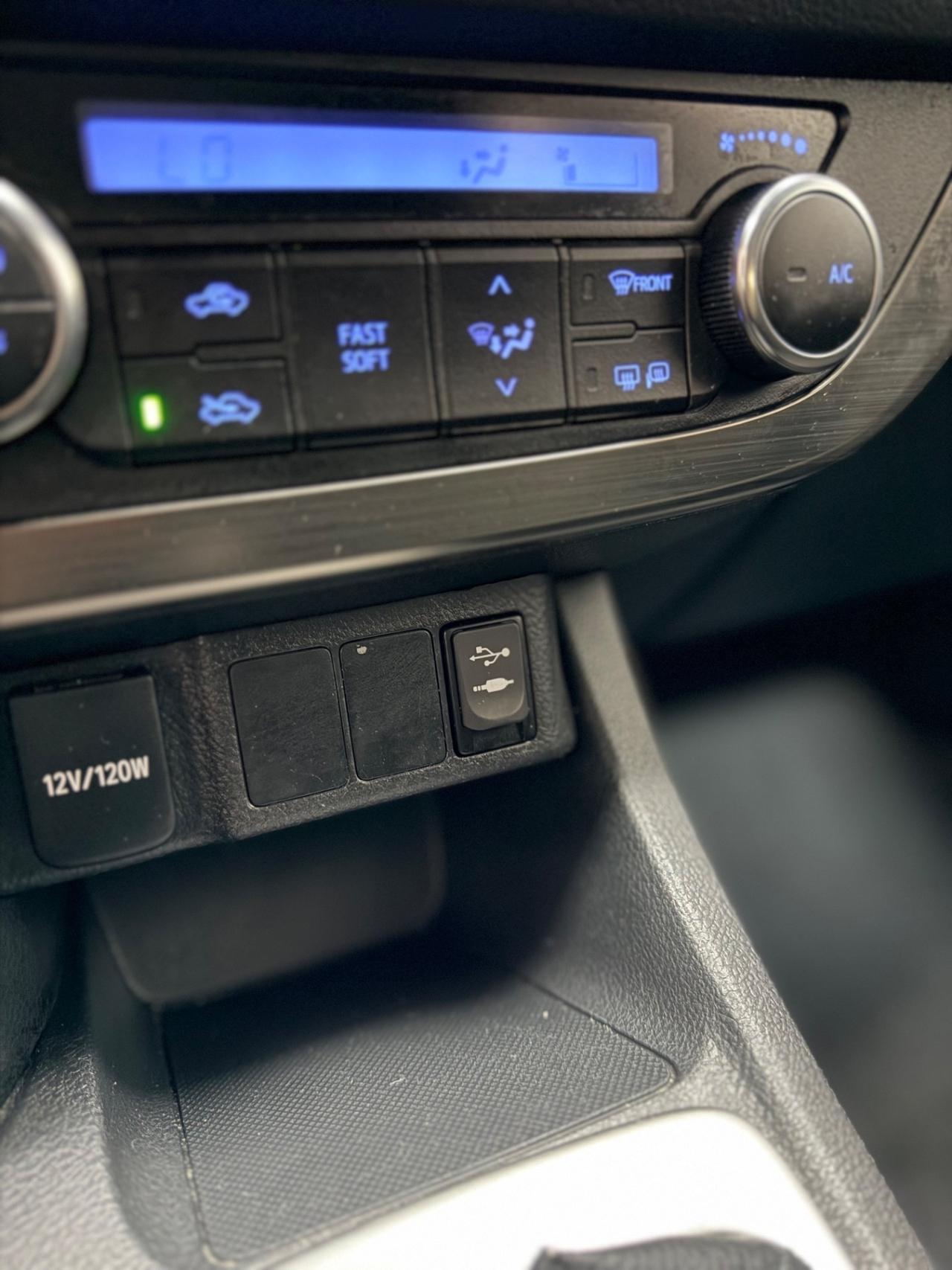 Toyota Auris 2.0 D-4D 124cv 05/2015 Neopatentati Euro 5B