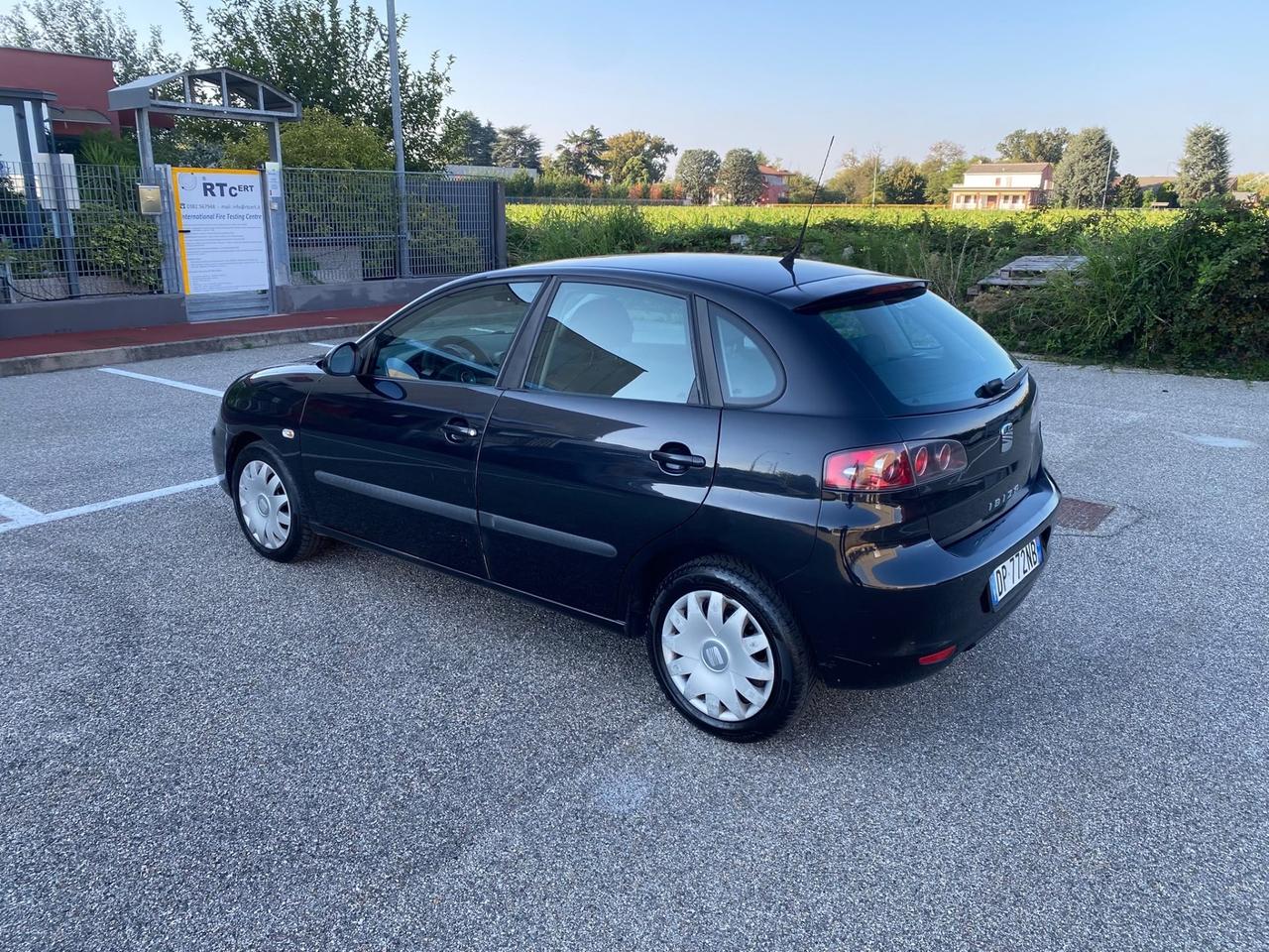 Seat Ibiza 1.2 12V 70CV 5p. Free