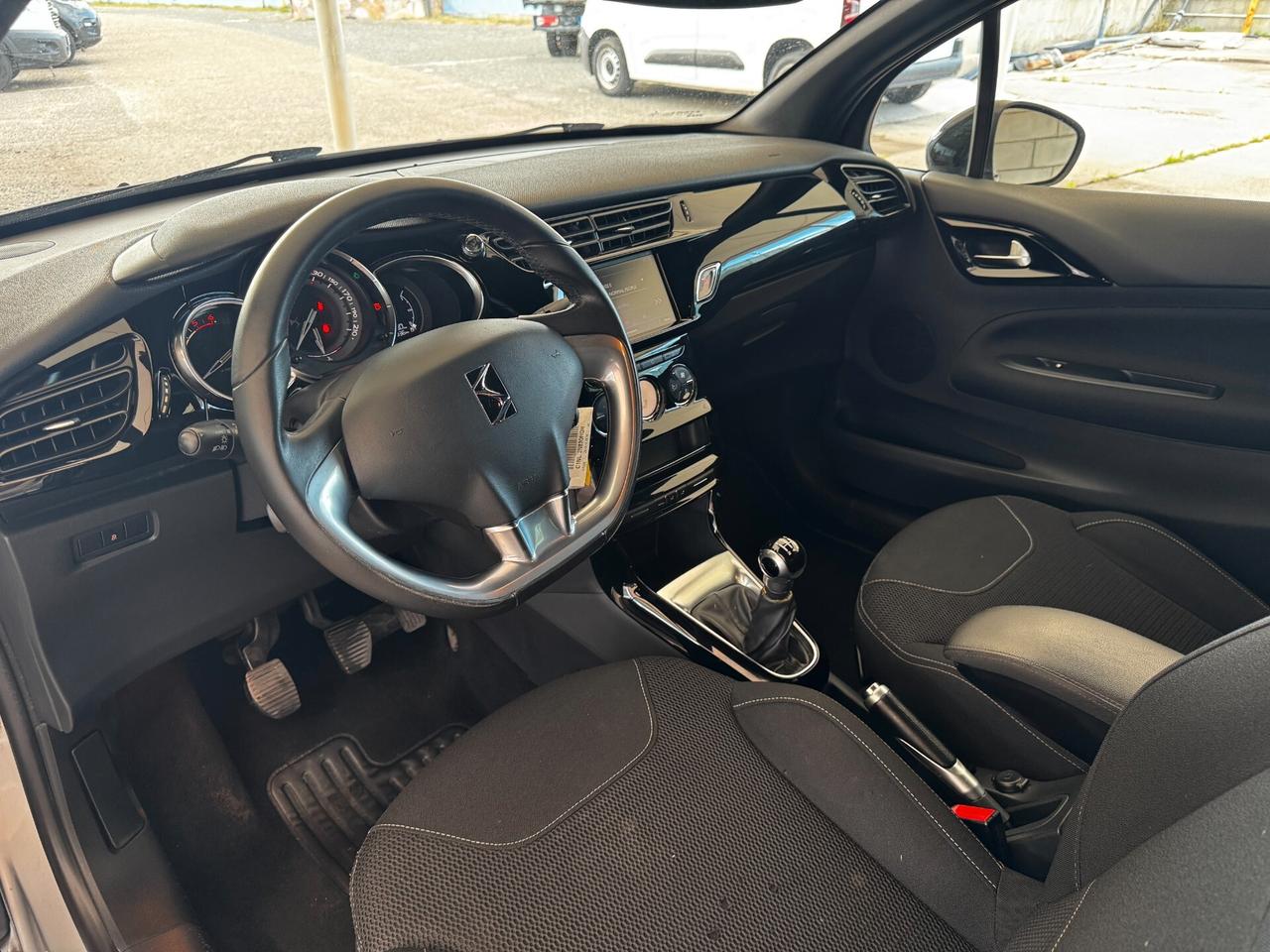 Ds DS3 DS 3 BlueHDi 75 Sport Chic