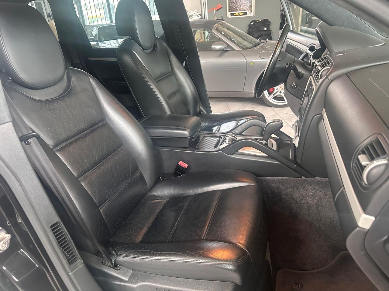 Porsche Cayenne 4.5 cat Turbo