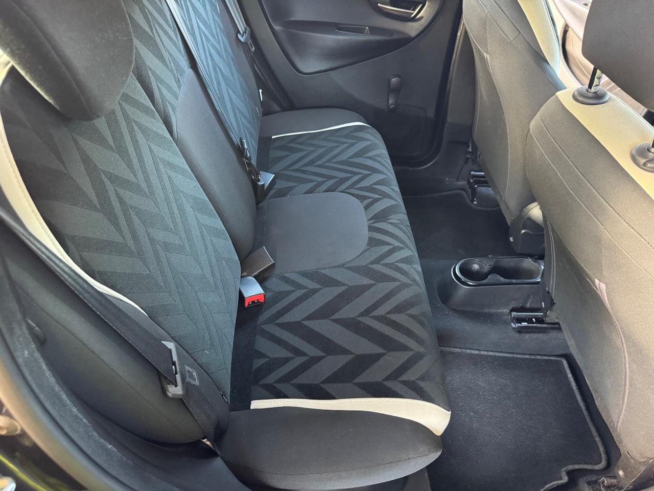 Lancia Ypsilon 1.3 MJT 95 cv neopaten garanzia 12 mesi