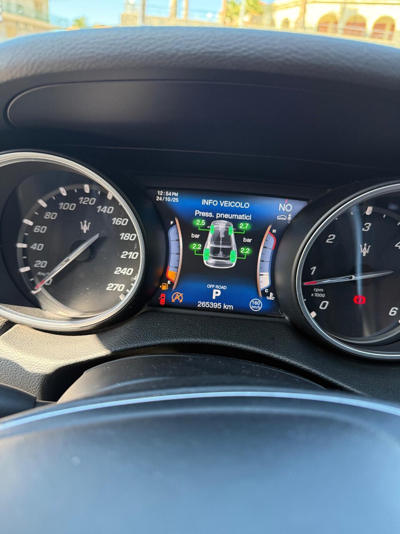 Maserati Levante V6 Diesel AWD tetto apribile