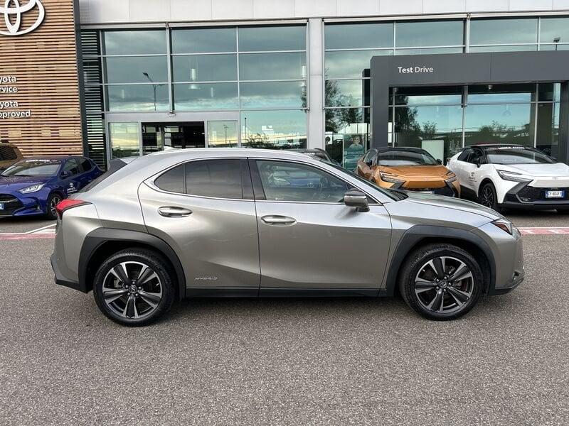 Lexus UX Hybrid Premium