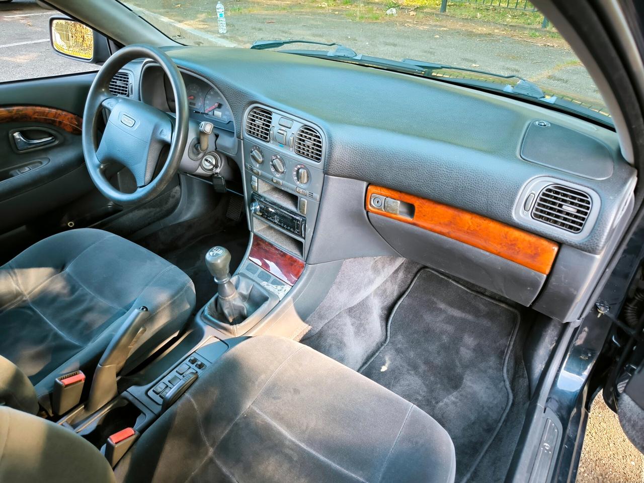Volvo V40 2.0 16V cat