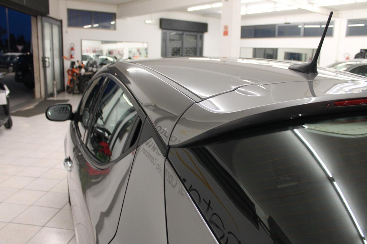 Lancia Ypsilon 1.0 FireFly 5 porte S&S Hybrid Ecochic UnYca