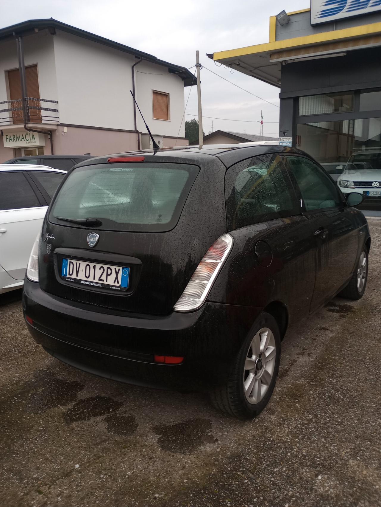 Lancia Ypsilon 1.2 Argento