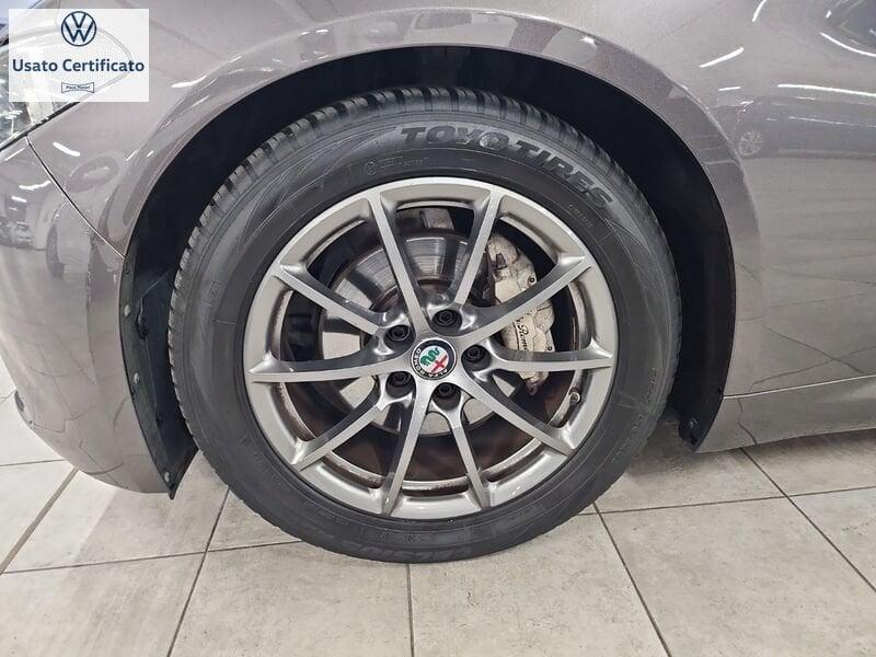 Alfa Romeo Giulia Giulia 2.2 Turbodiesel 136 CV AT8 Business