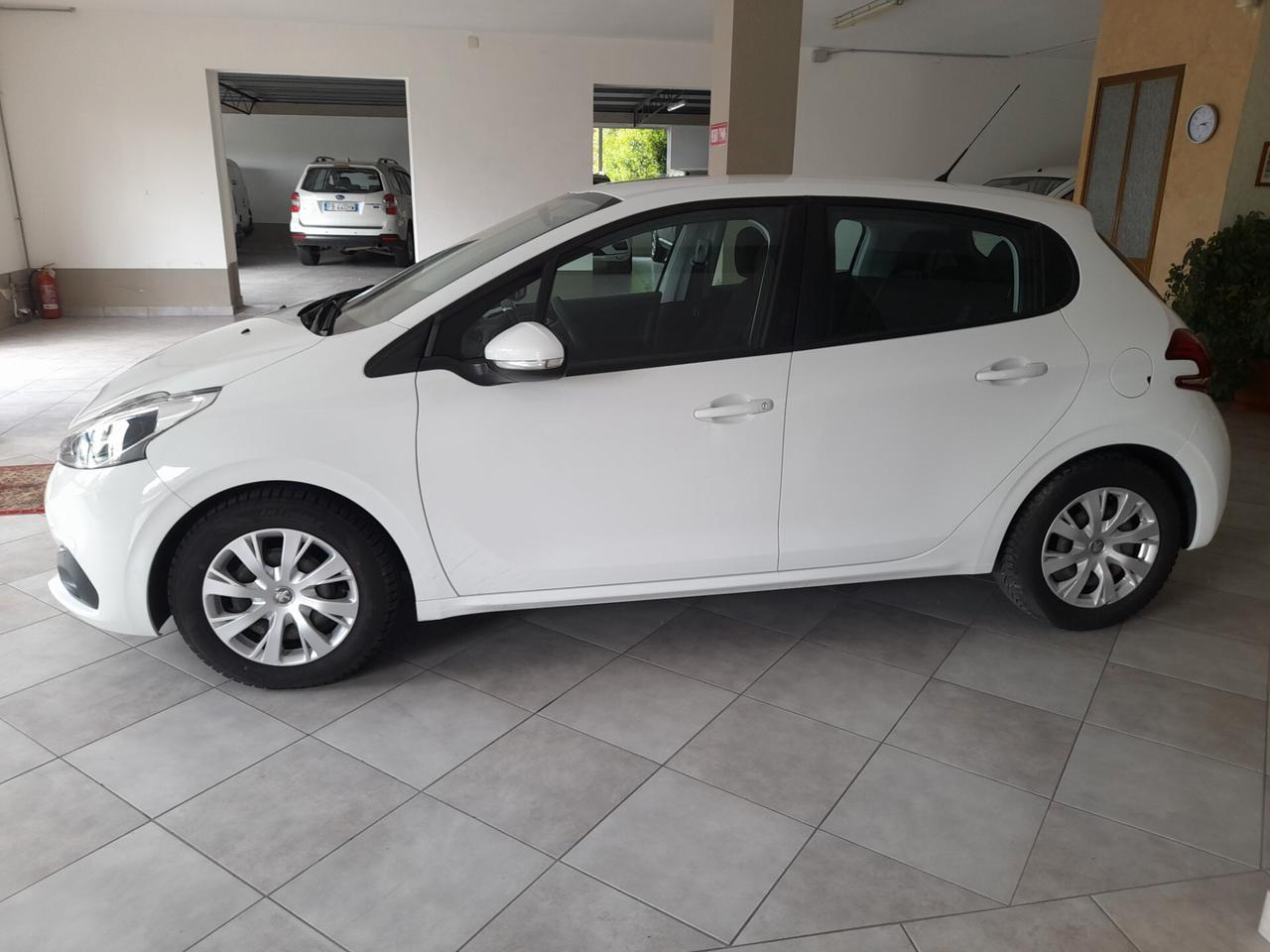 Peugeot 208 BlueHDi 75 S&S 5 porte Active
