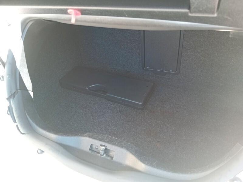 Volkswagen New Beetle (PER COMMERCIANTI)