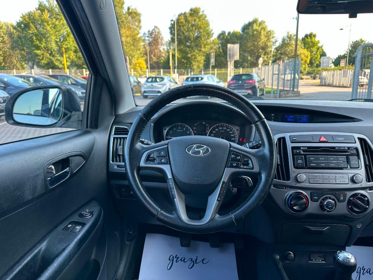 HYUNDAI - i20 - 1.2 5p. Go! Brasil