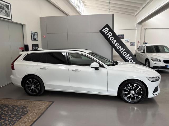 VOLVO V60 B3 Geartronic Momentum Business Pro