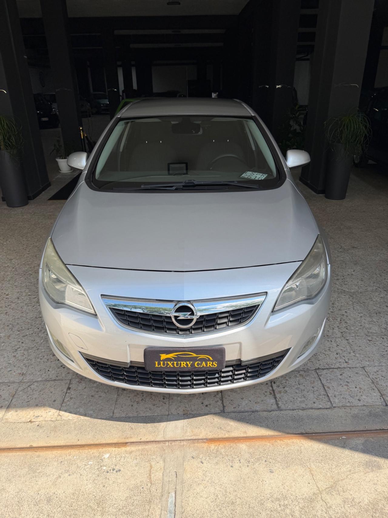 Opel Astra 1.7 CDTI 110CV 5 porte 2010