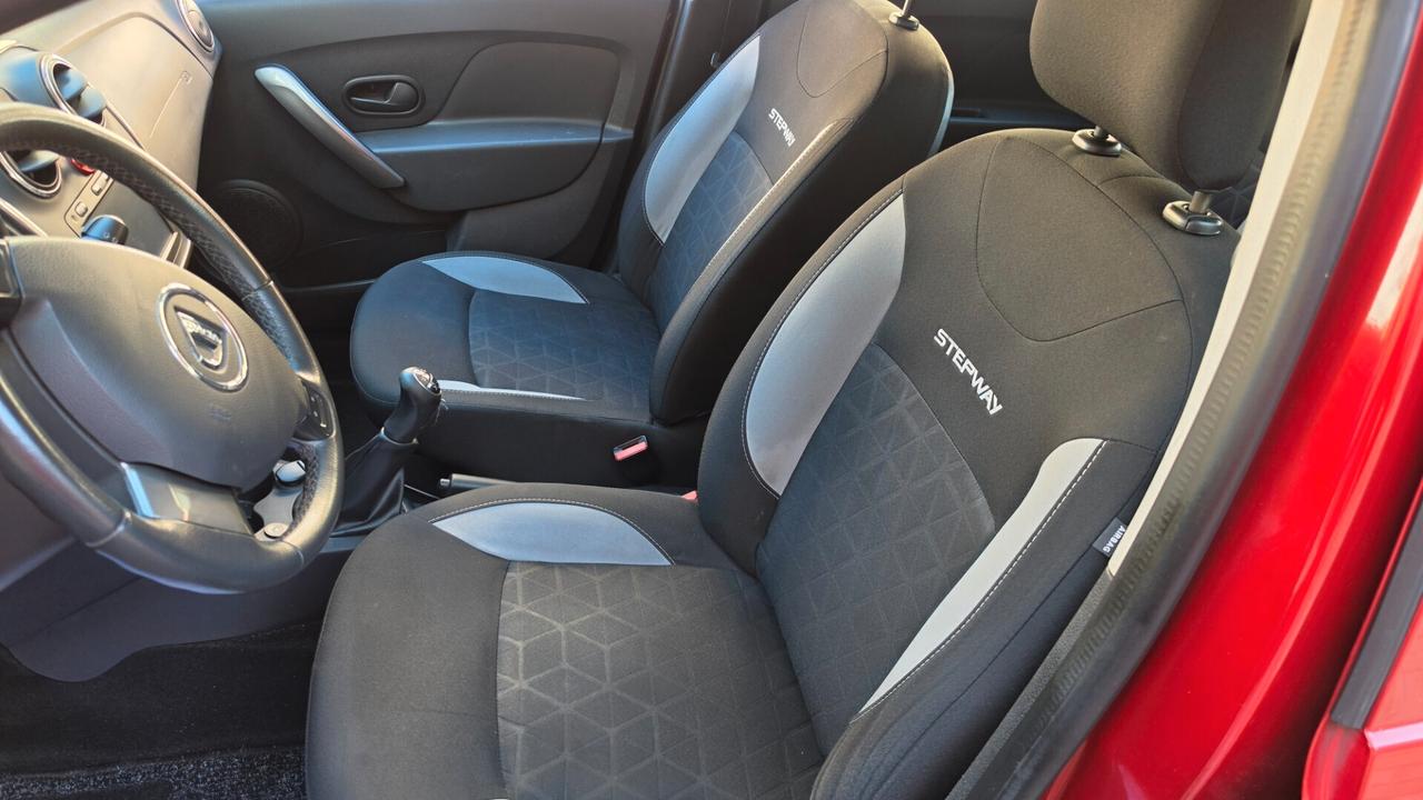 Dacia Sandero stepway Gpl casa madre Anno 2016