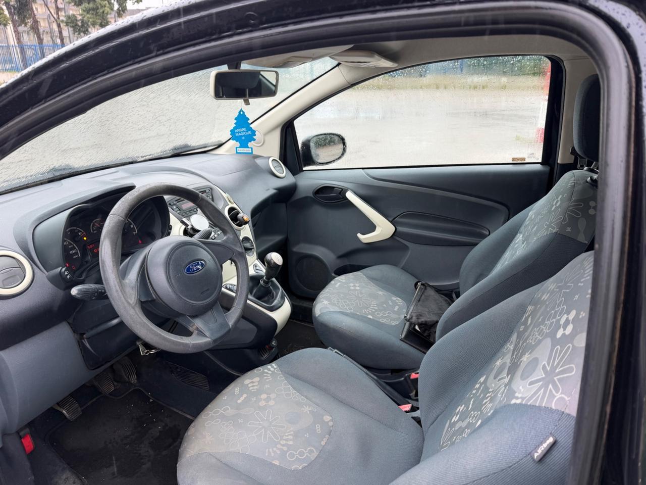 FORD KA 2011 1.2 BENZINA 69CV *70 MILAKM