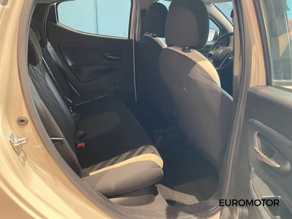 Lancia Ypsilon 5 Porte 1.2 Ecochic Silver