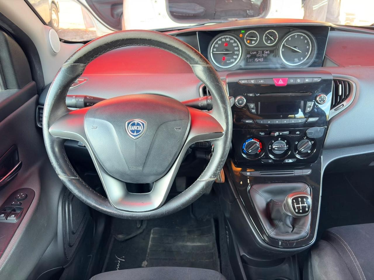 Lancia Ypsilon 1.2 69 CV 5 porte GPL Ecochic Platinum