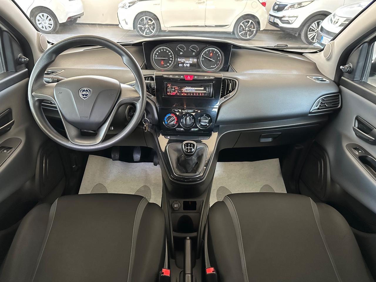 Lancia Ypsilon 1.2 69 CV 5 porte Silver