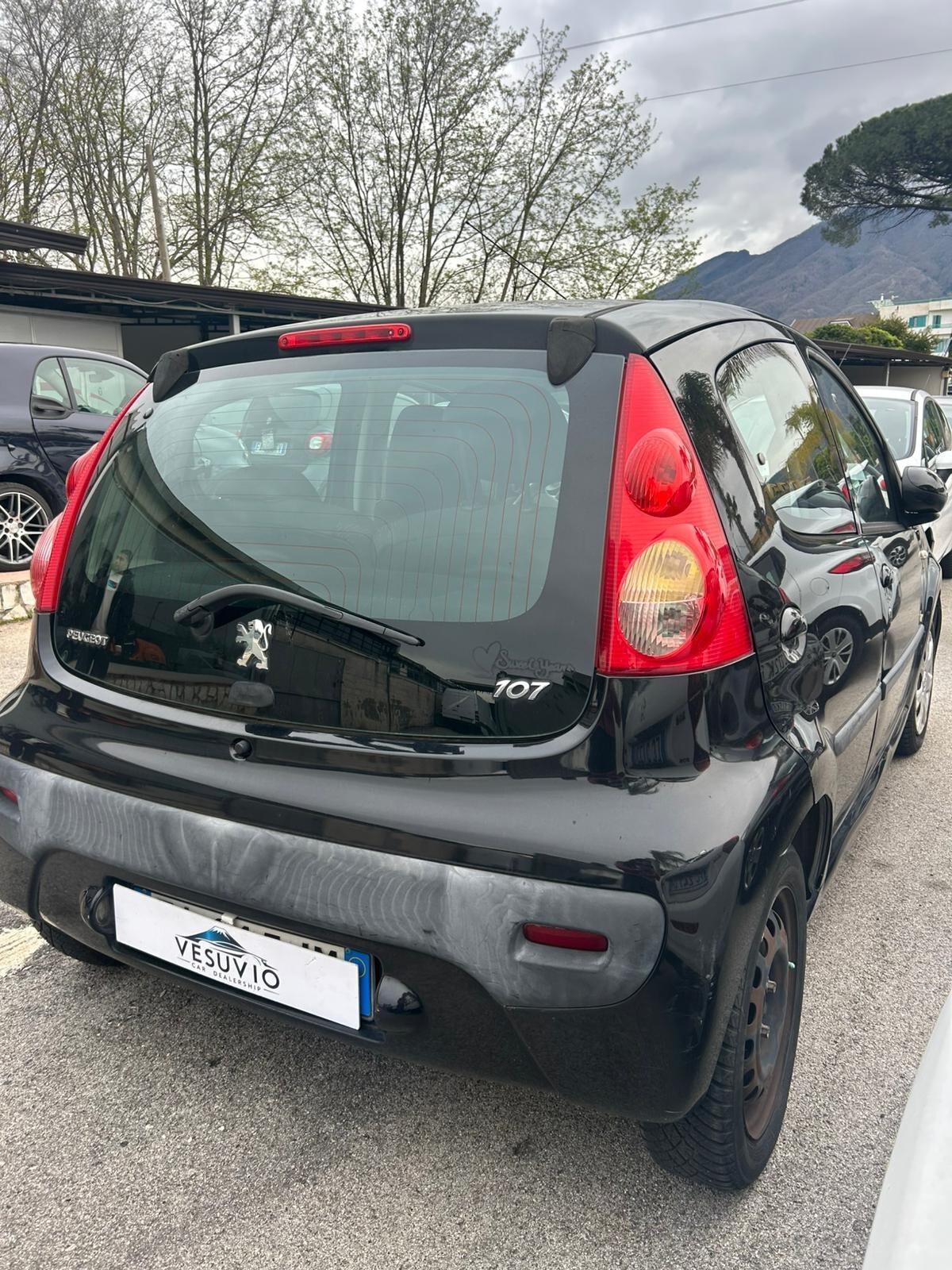 Peugeot 107 1.0 68CV 5p. Plaisir