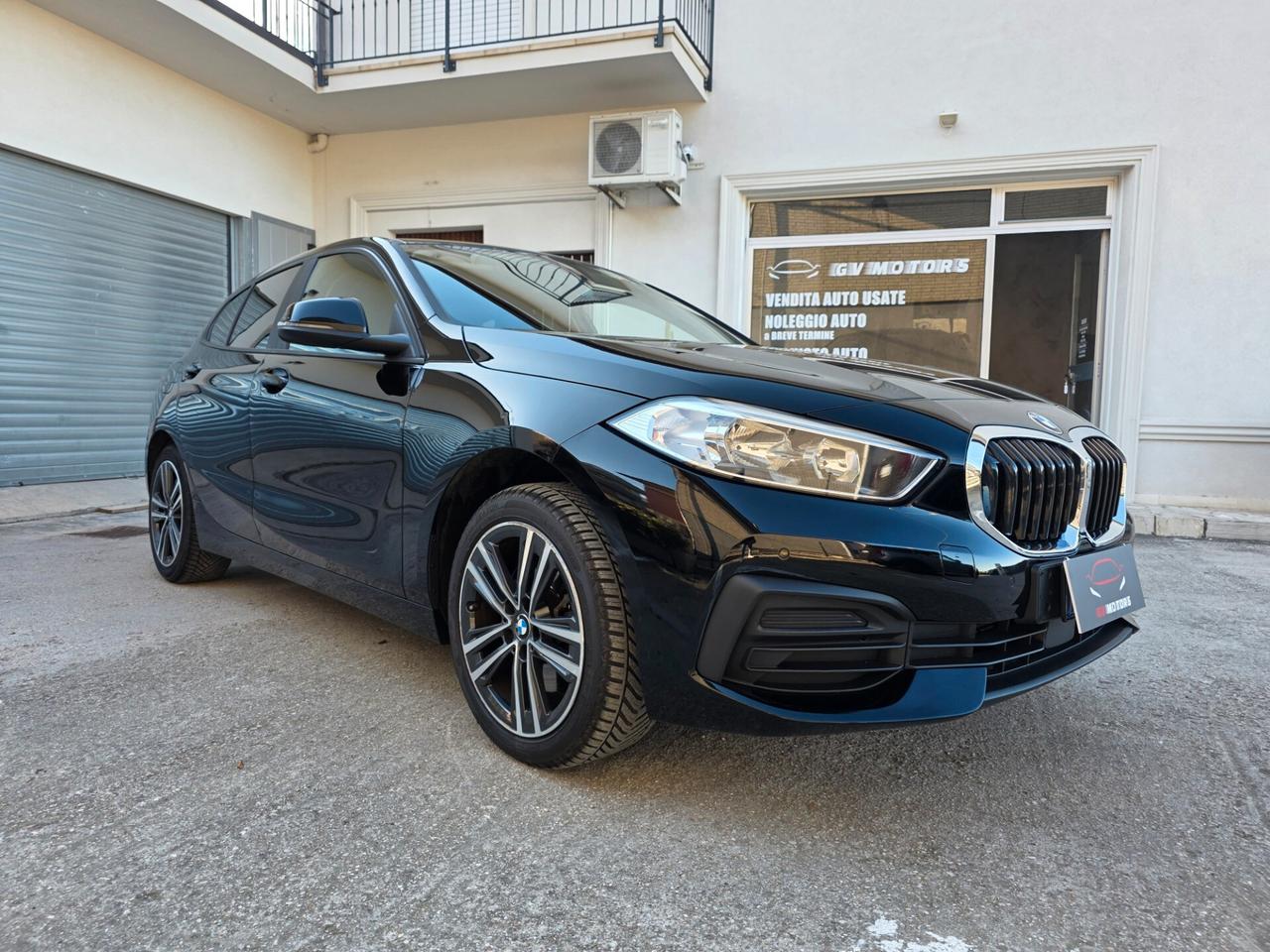 Bmw 118i OK Neopatentati 2020