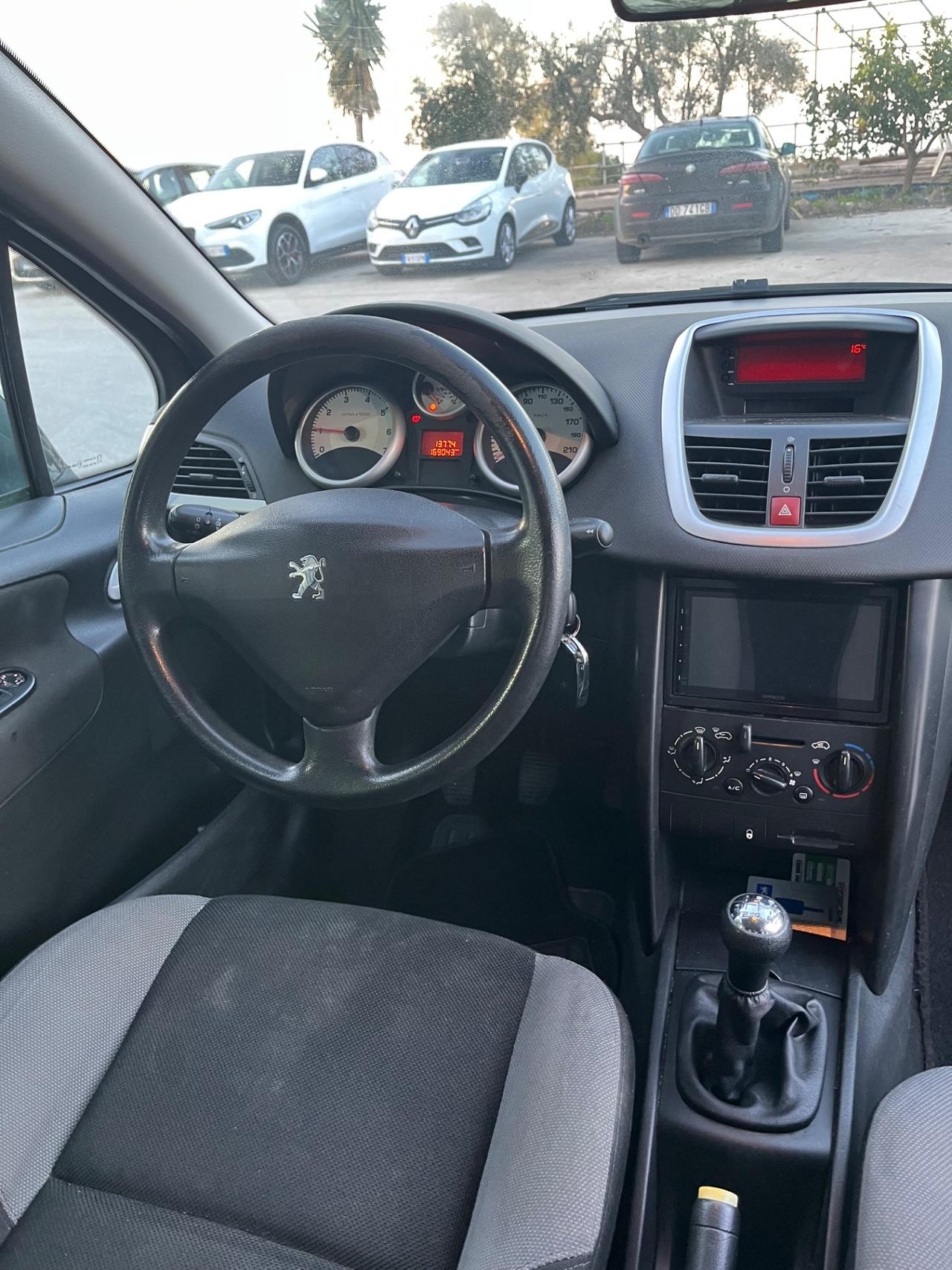 Peugeot 207 1.4 8V 75CV 3p. X Line