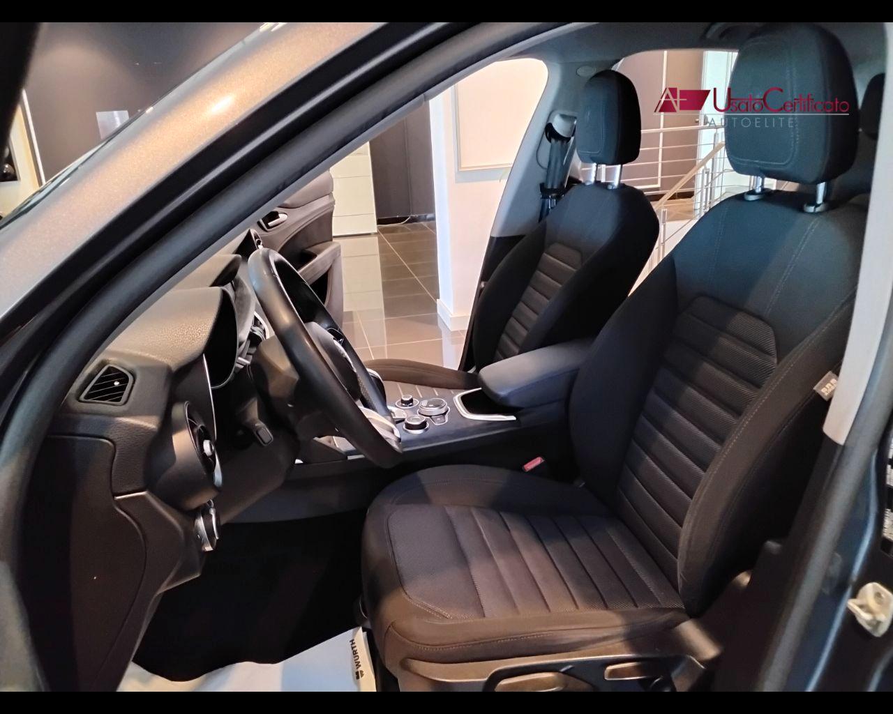 ALFA ROMEO Stelvio 2.2 Turbodiesel 160 CV AT8 RWD Super