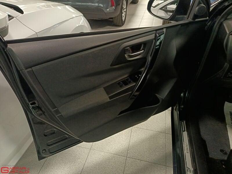 Toyota Auris 1.4 D-4D Active