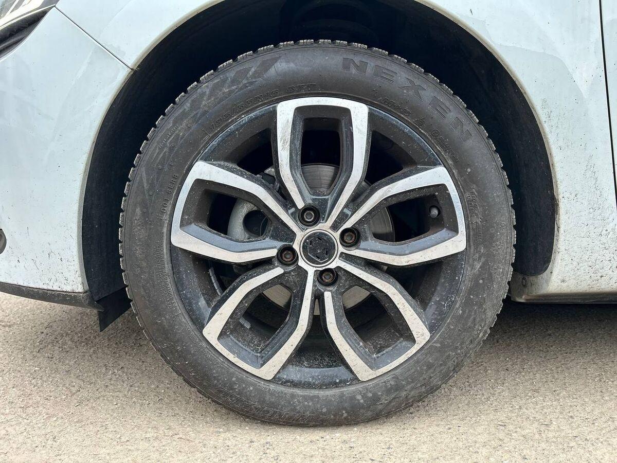 Renault Clio 0.9 tce Moschino Intens Gpl 90cv