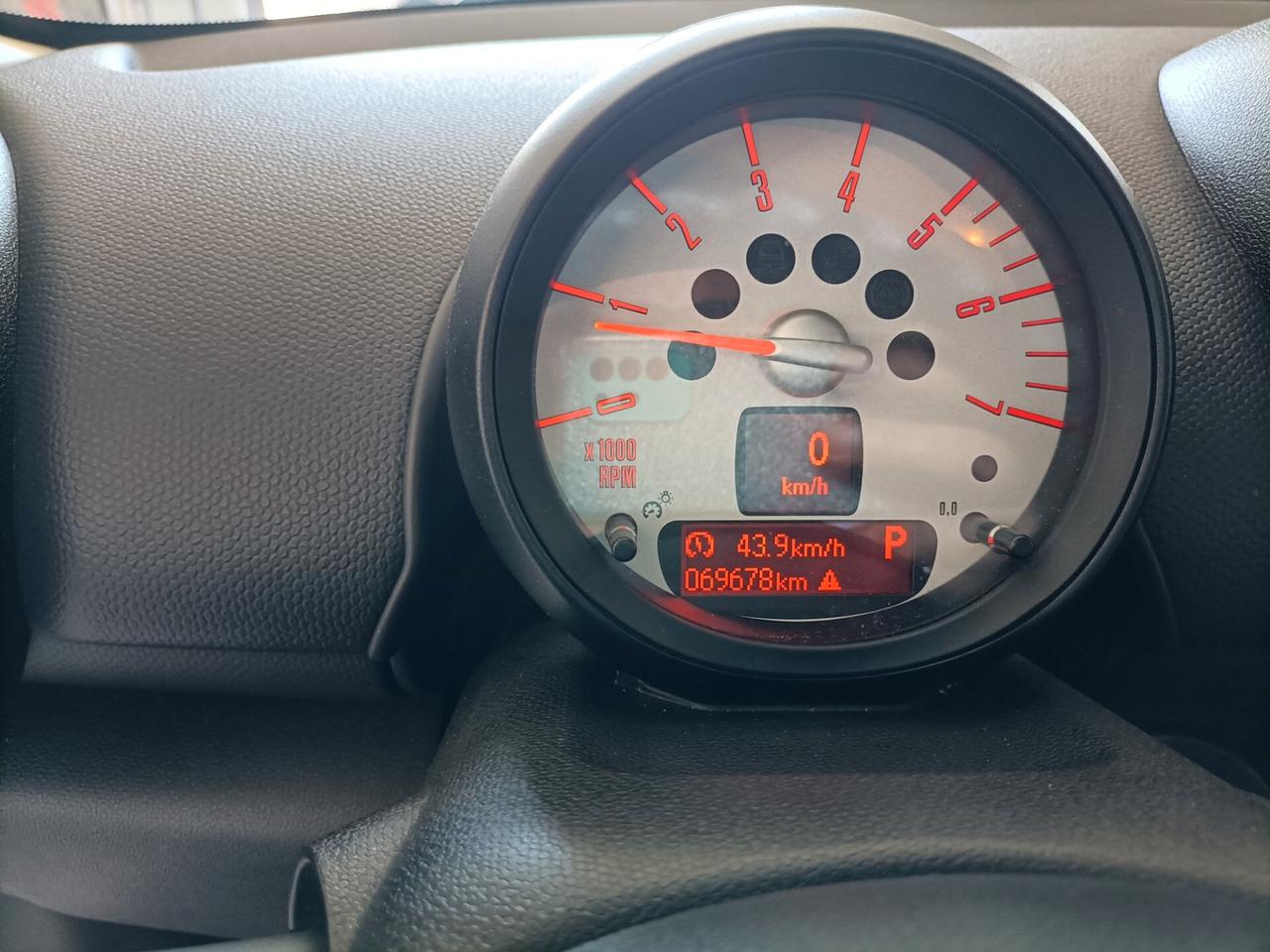 Mini Cooper SD Countryman 2.0 automatica CV 143 11/2013
