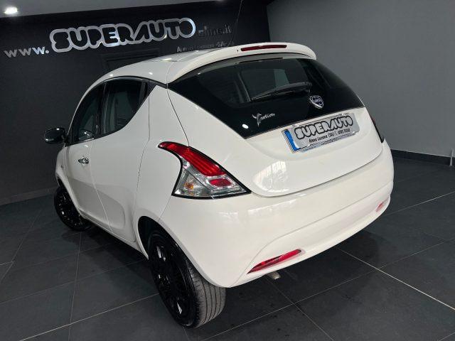 LANCIA Ypsilon 1.2 69 CV 5 porte Silver