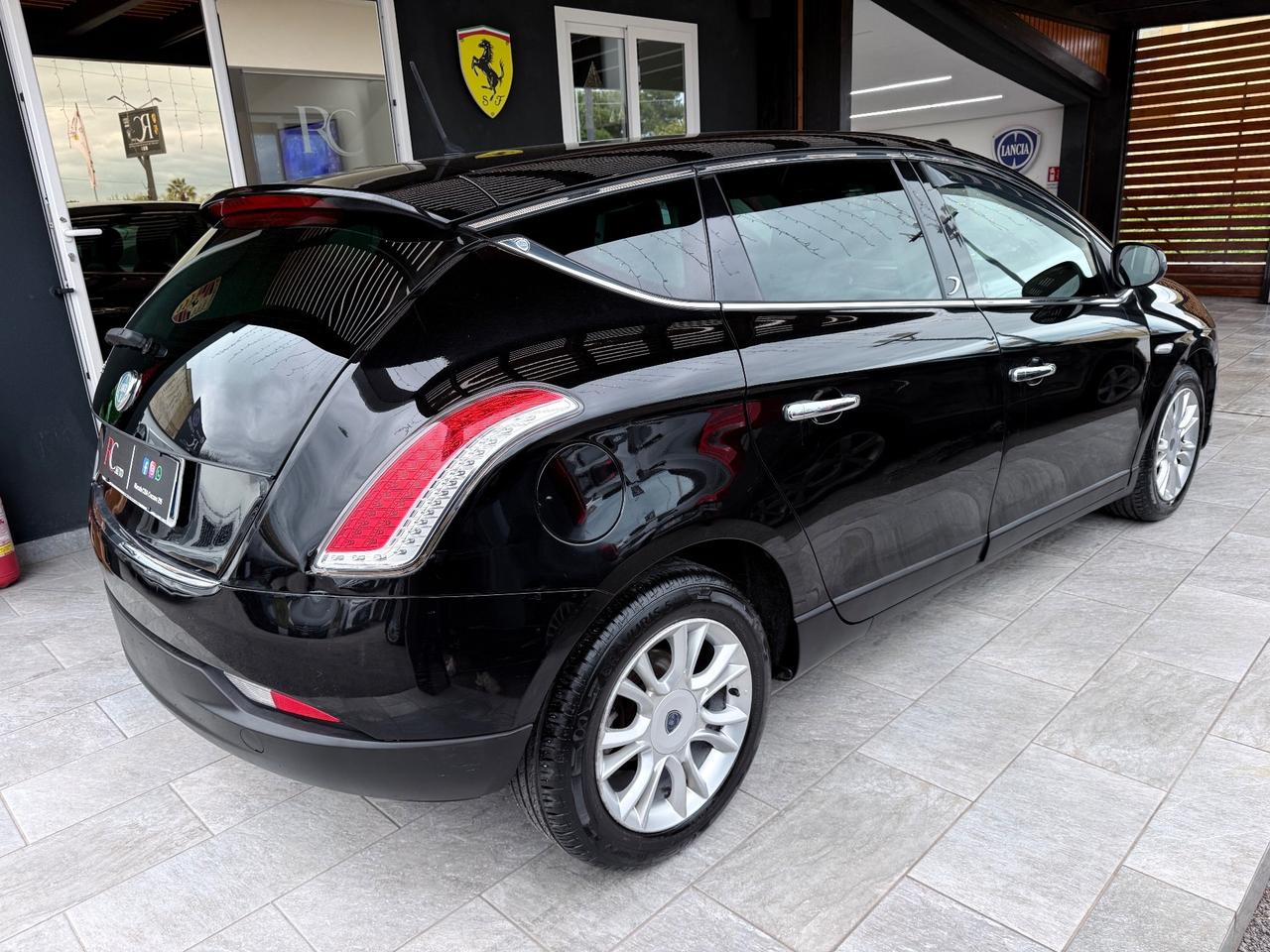 Lancia Delta 1.6 MJT DPF Oro