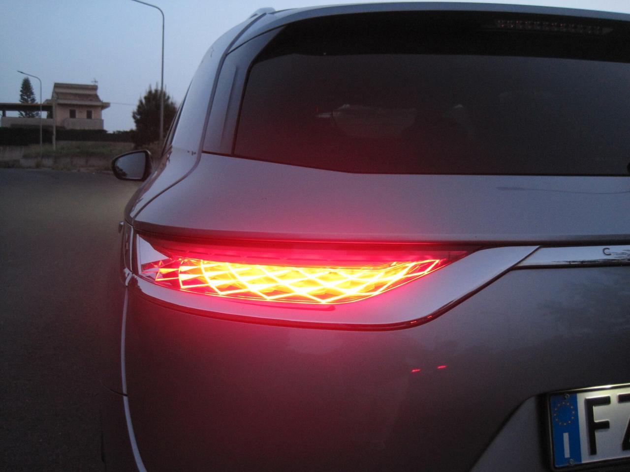 Ds 7 Crossback 2.0 Blue Hdi 180 EAT8 OPERA