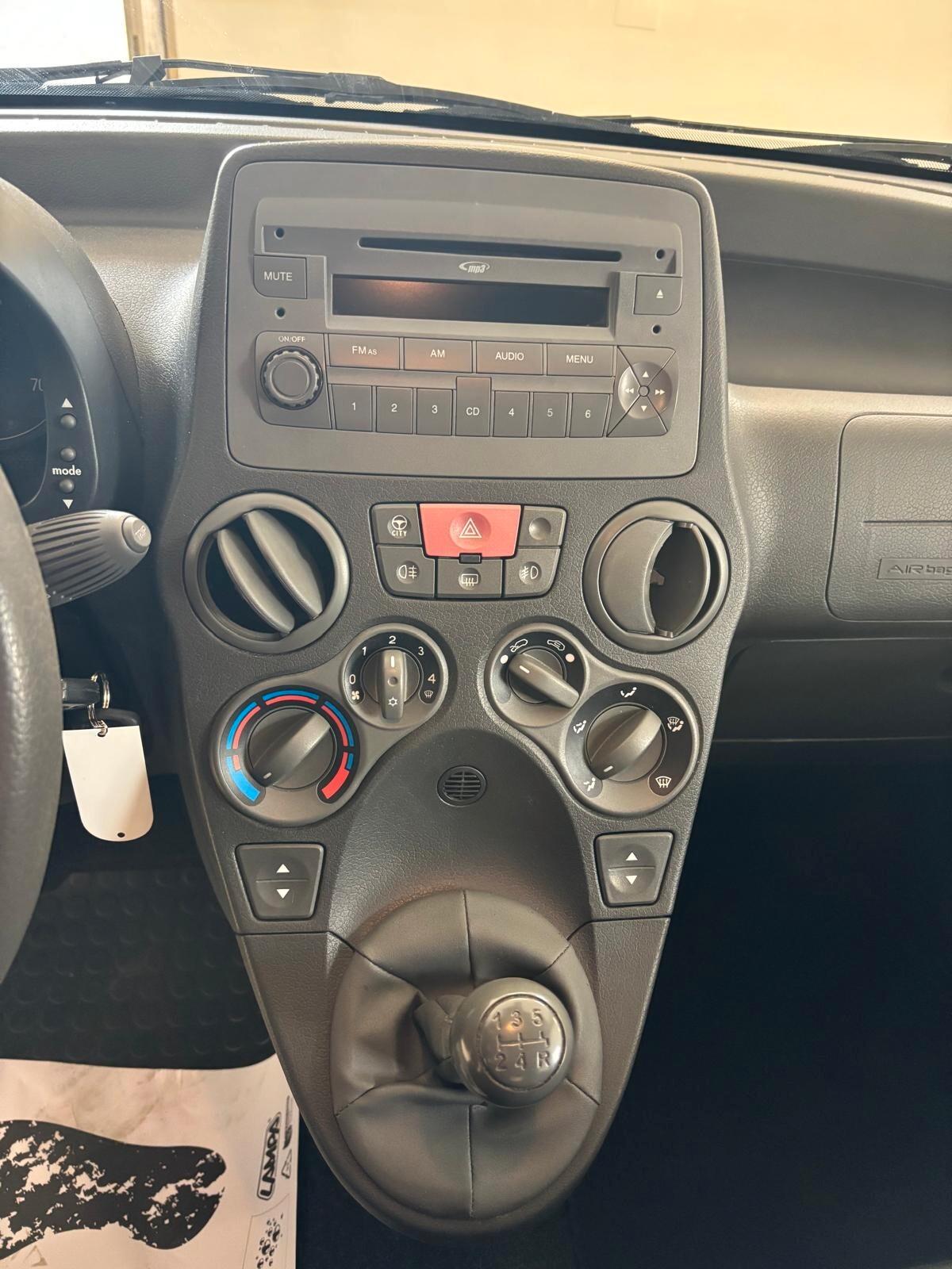 FIAT PANDA ANNO 2010 BZ METANO ADATTA NEOPATENTATI KM 246 MILS
