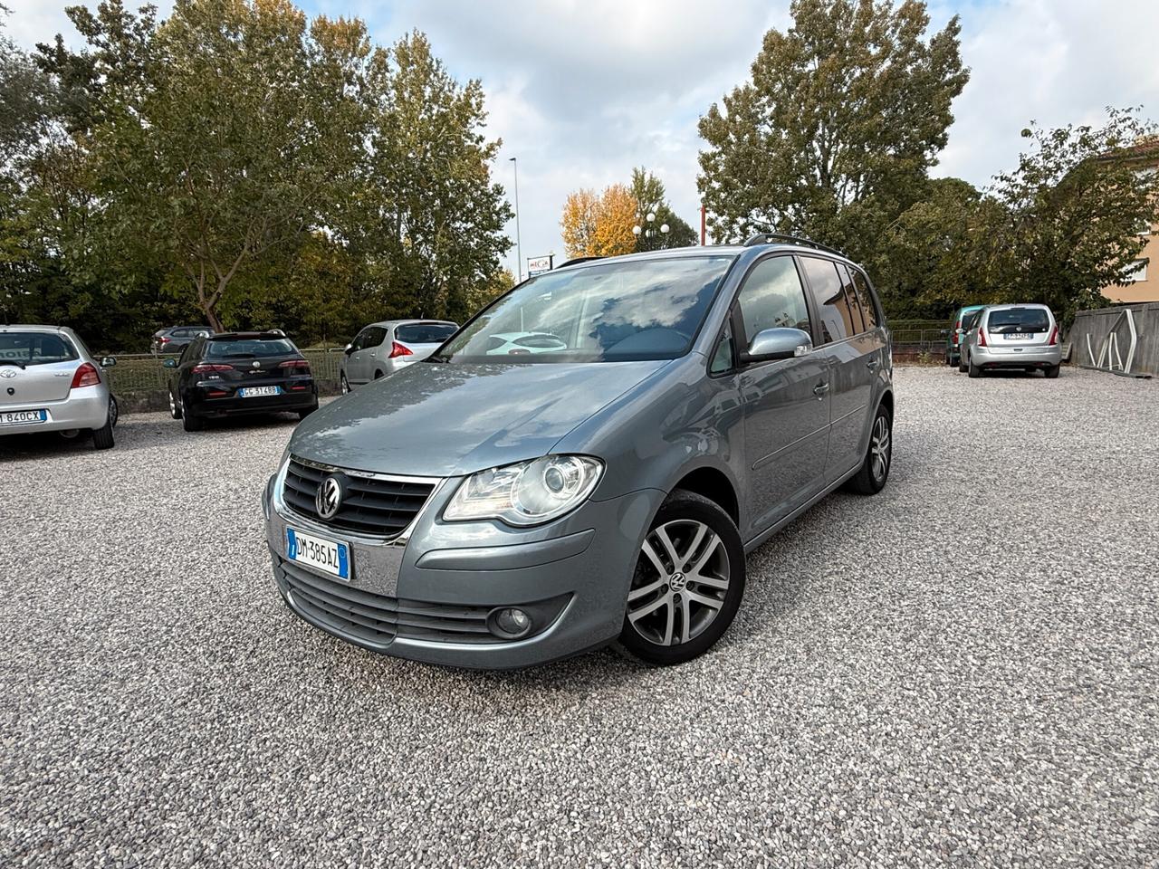 Volkswagen Touran 1.6 Trendline Bifuel G