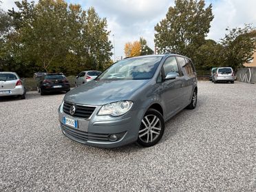 Volkswagen Touran 1.6 Trendline Bifuel G