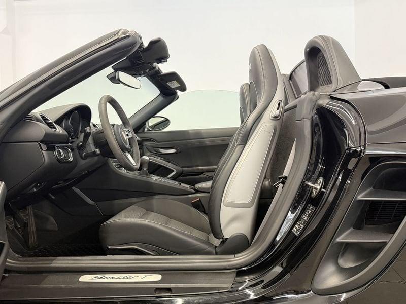 Porsche 718 Boxster 2.0 T