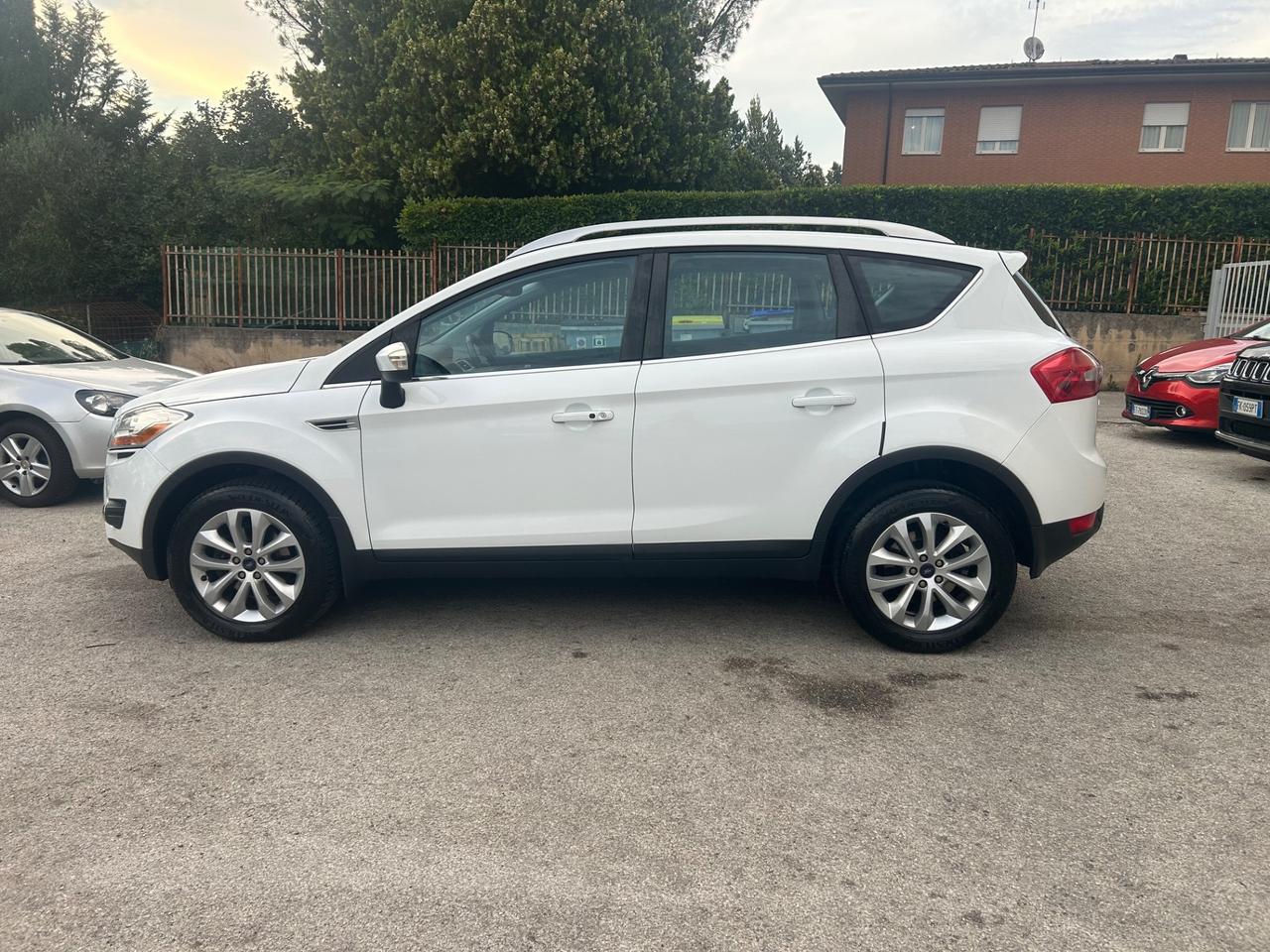 Ford Kuga 2.0 TDCi 4WD Gancio Traino 100000km