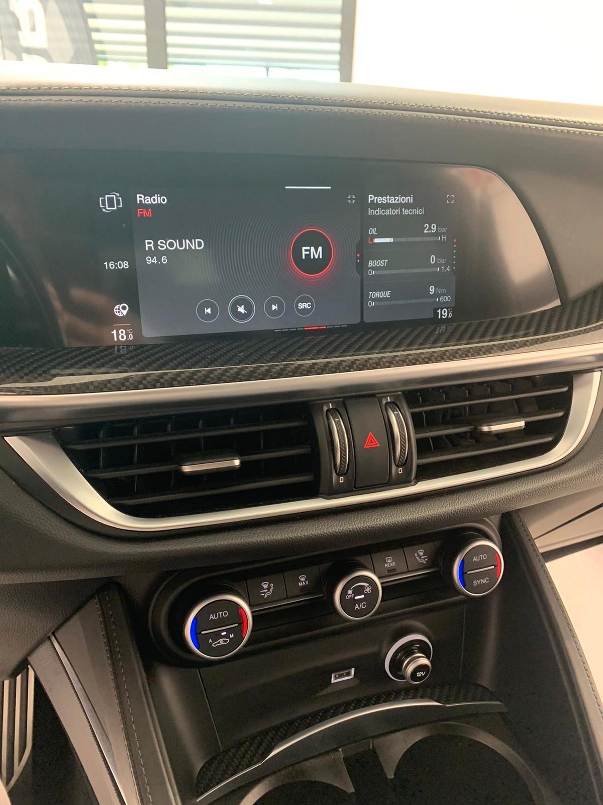 Alfa Romeo Stelvio 2.9 Bi-Turbo V6 510 CV AT8 Quadrifoglio