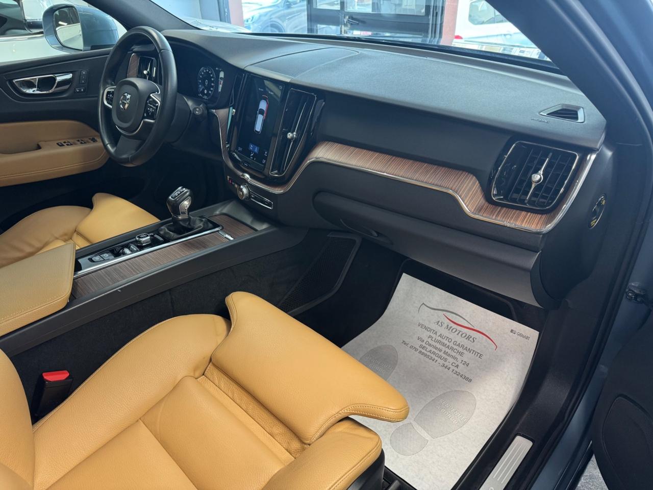 VOLVO XC60 2.0 190 CV AWD TETTO IVA ESPOSTA