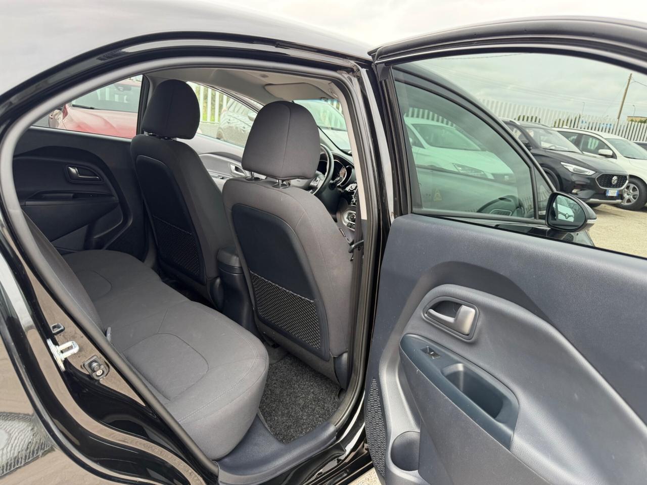 KIA RIO 1.4 CRDI 90CV COOL FUL LED NAVI RETRO MY16