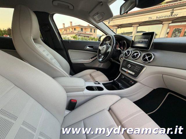 MERCEDES-BENZ GLA 200 d Automatic Sport