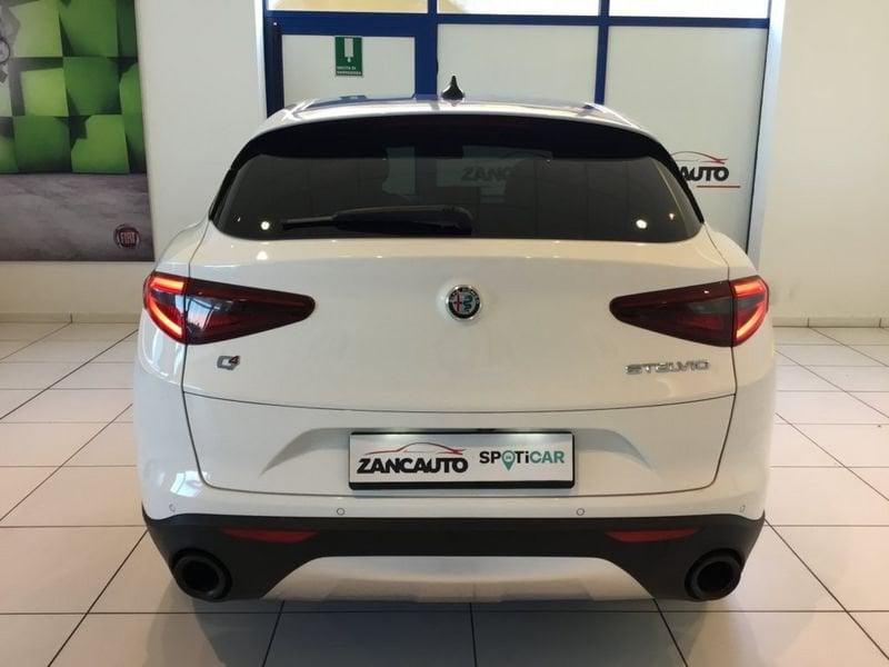 Alfa Romeo Stelvio 2.2 Turbo Diesel 180CV AT8 Q4 Executive MY18