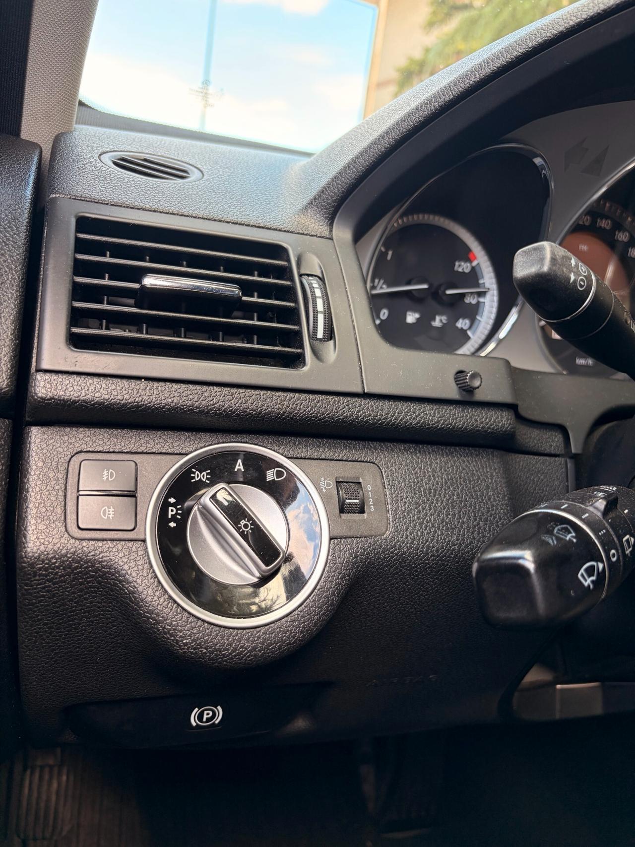 Mercedes-benz C 220 CDI S.W. BlueEFFICIENCY Avantgarde