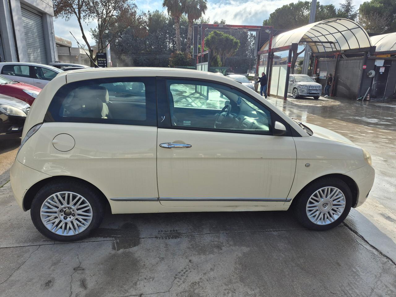 Lancia Ypsilon 1.3 MJT