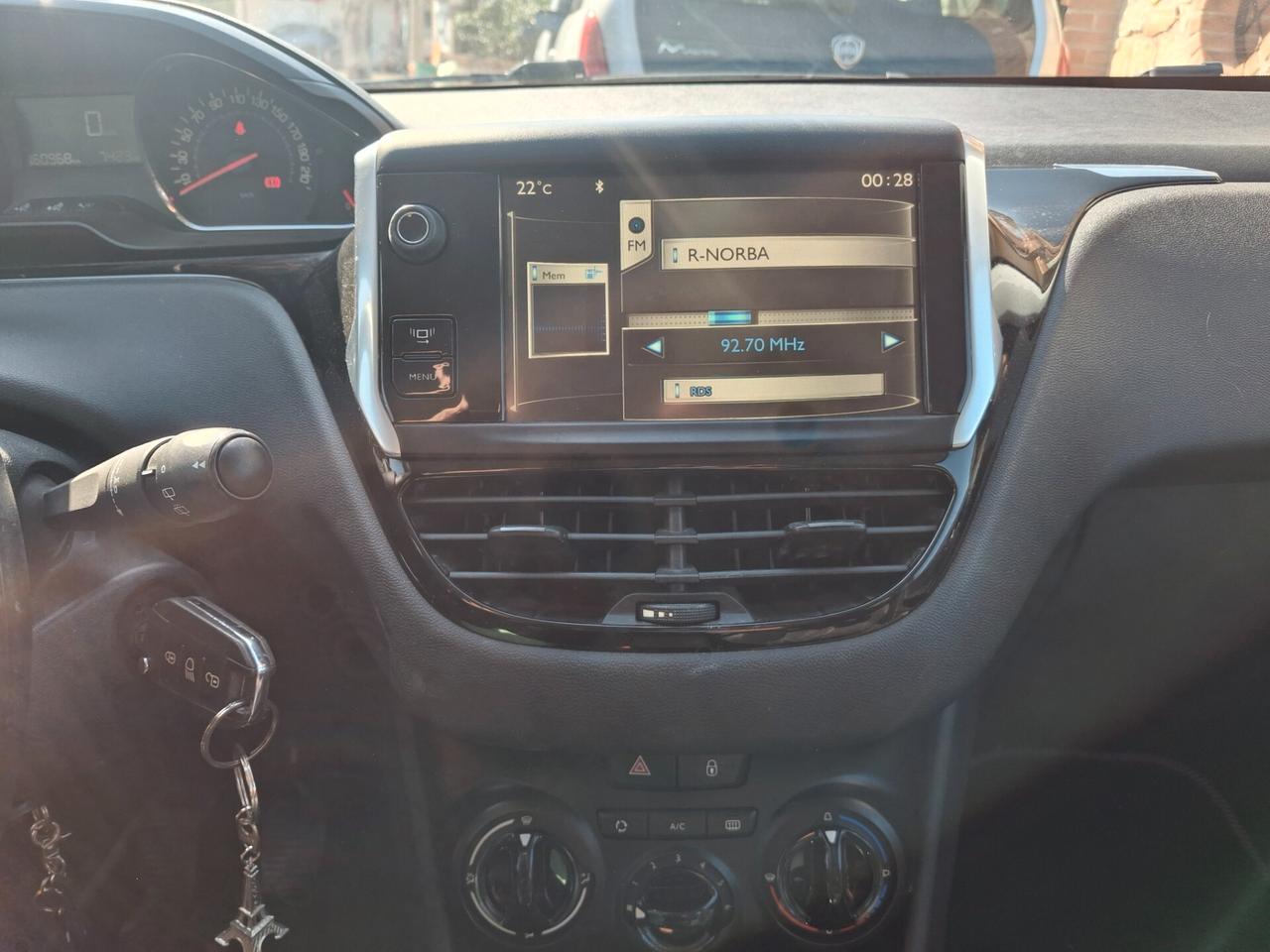 Peugeot 208 1.2 VTi 82 CV 5 porte Active con imp.gpl
