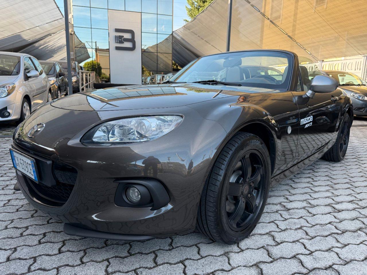 Mazda MX-5 Roadster Coupe 1.8 CABRIO Cult LIMITED SENDO!!! PELLE+LED+NAVI