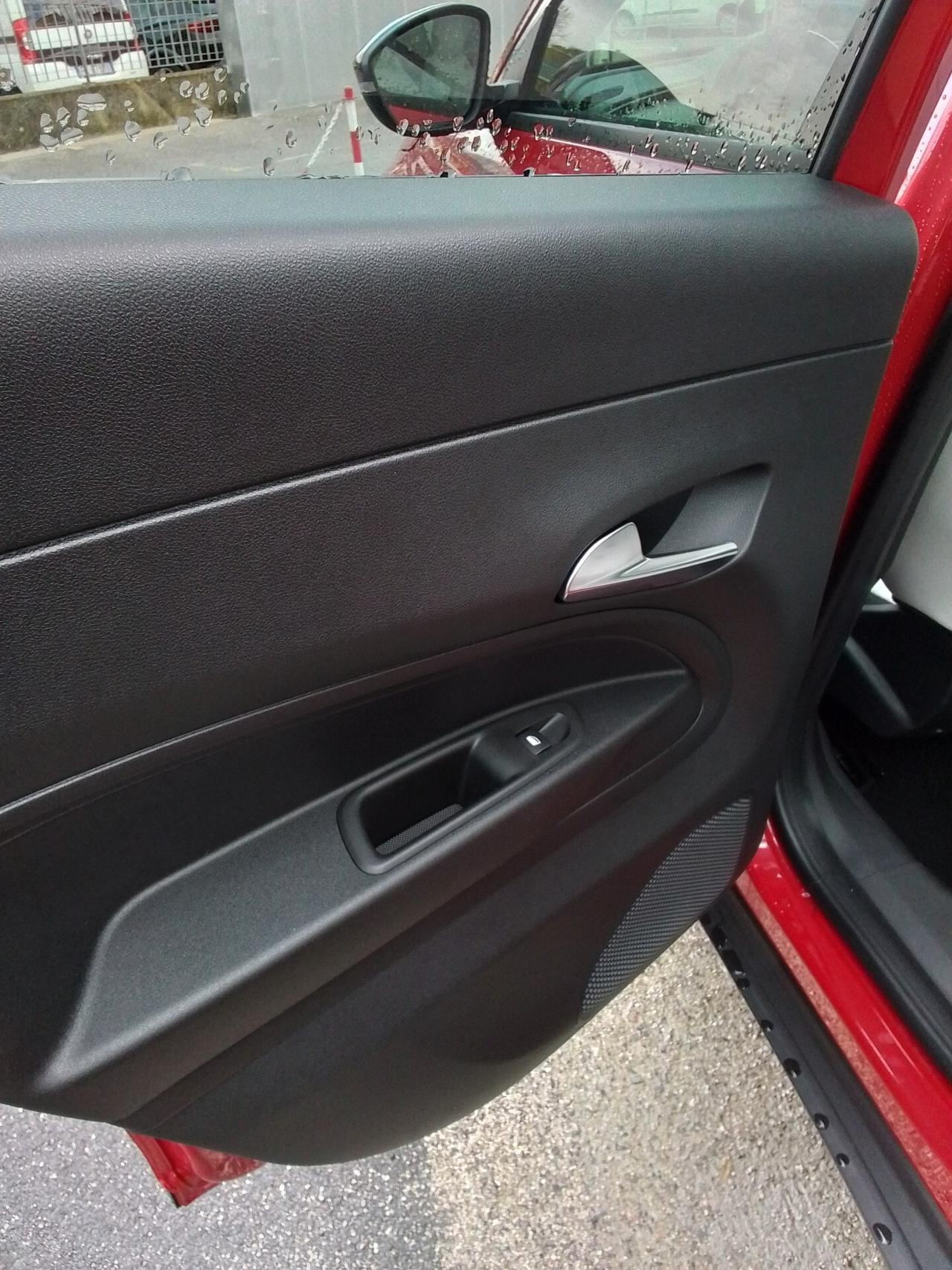 Fiat 600 Hybrid 110 CV DCT MHEV La Prima