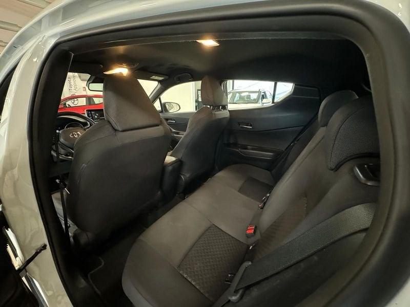 Toyota C-HR C-HR 1.8 Hybrid E-CVT Active