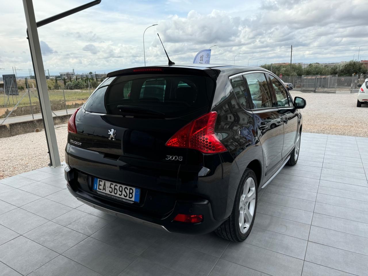 Peugeot 3008 1.6 HDi 110CV Outdoor