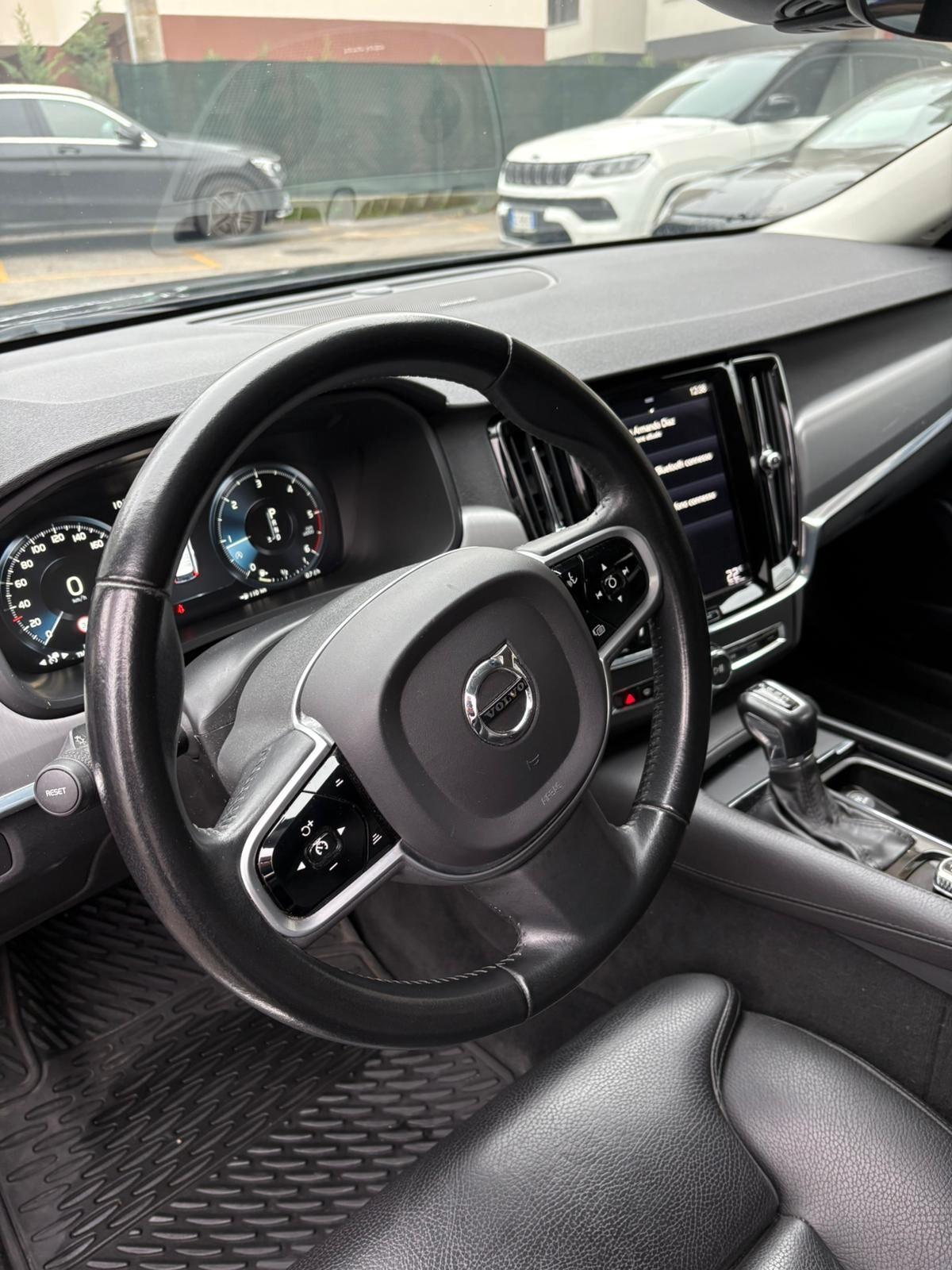 Volvo V90 D3 Geartronic Momentum